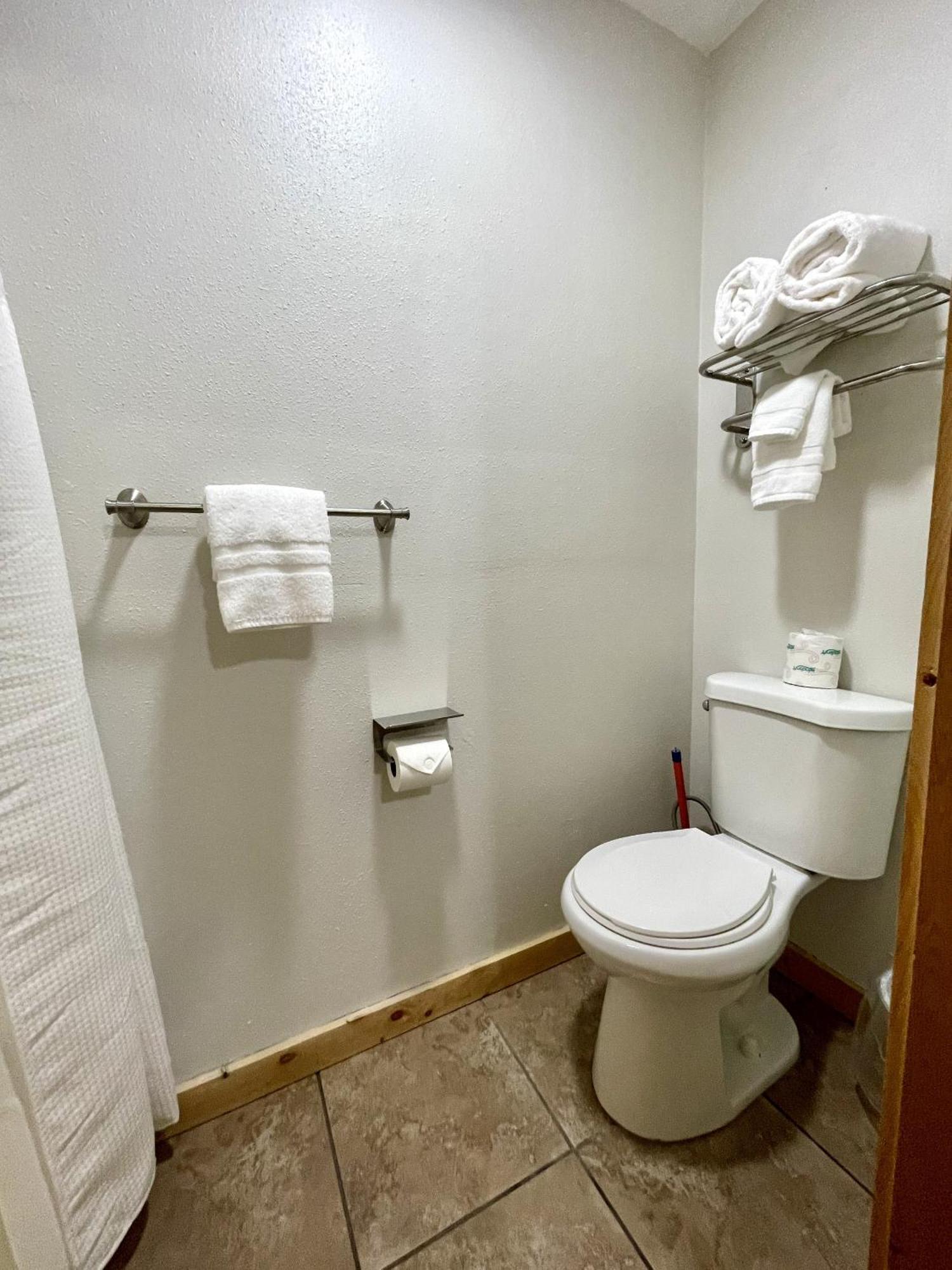 The Idaho Lodge & Rv Park Bonners Ferry Ngoại thất bức ảnh