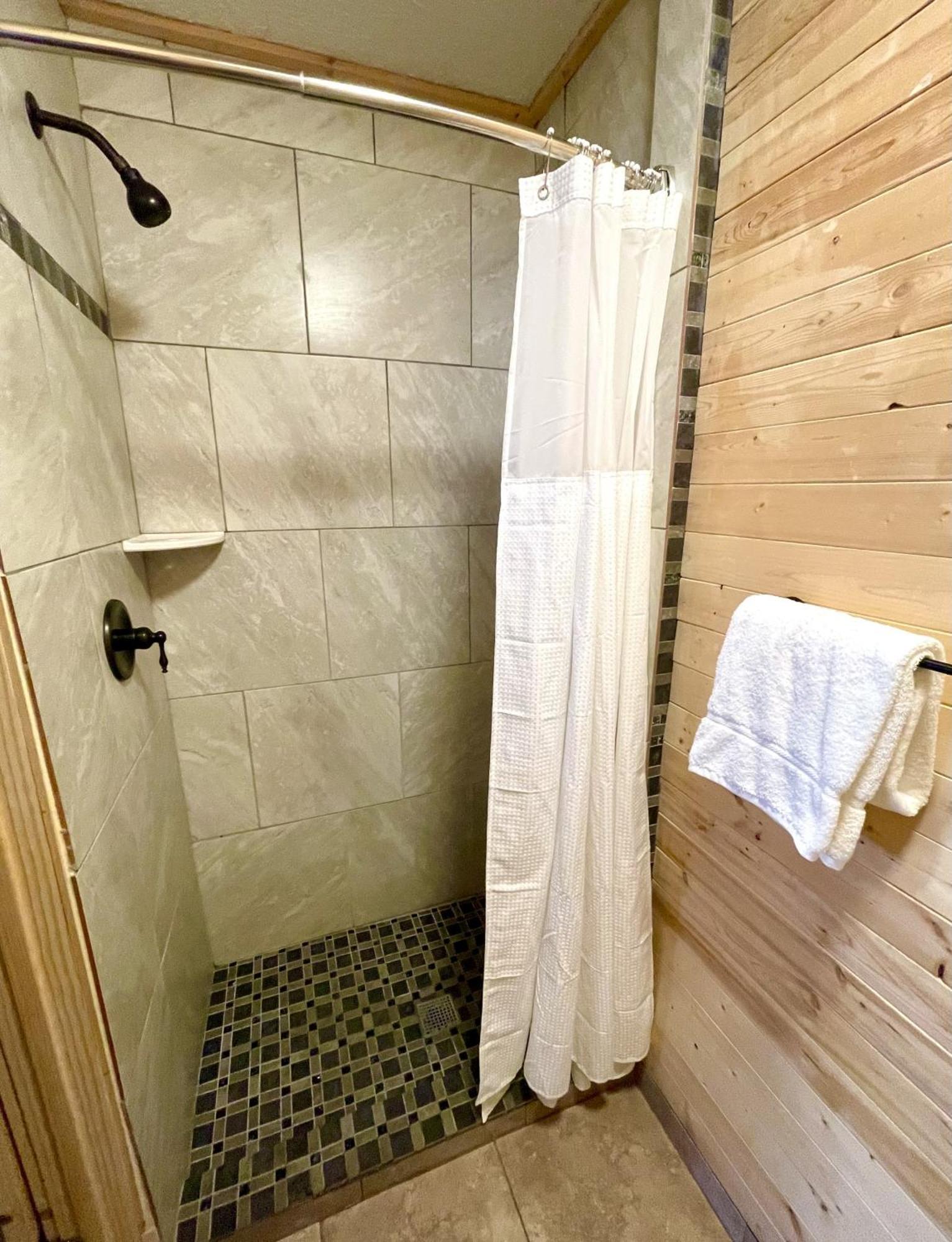 The Idaho Lodge & Rv Park Bonners Ferry Ngoại thất bức ảnh
